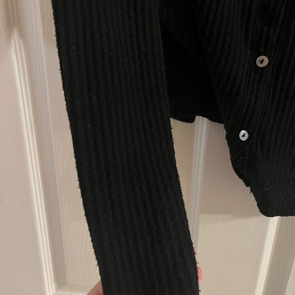 Wild Fable boxy fit waffle knit v-neck button down cardigan - Picture 4 of 11